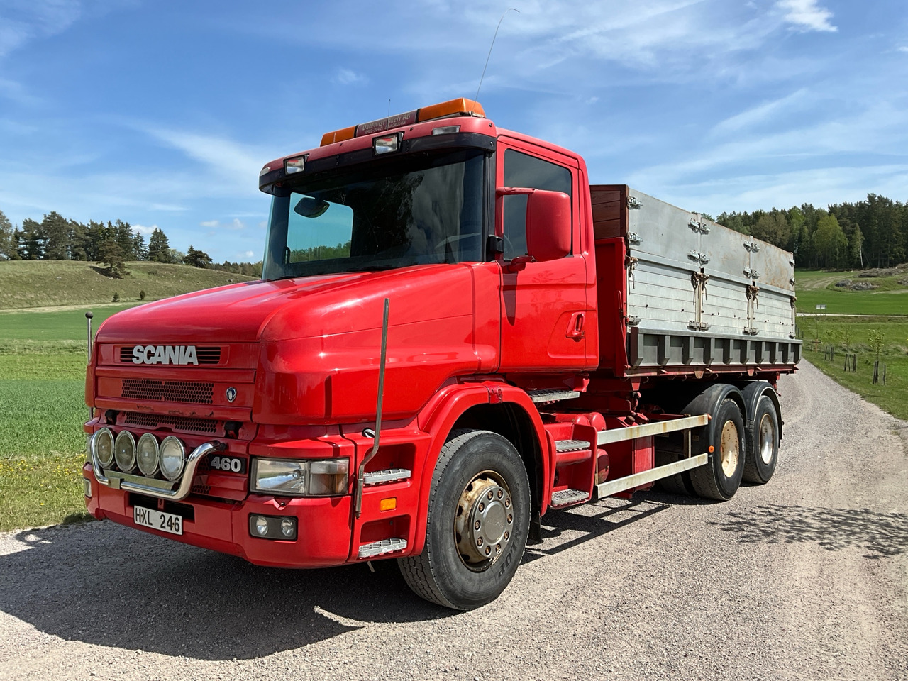 Scania T144 460 6x2 V8 - LKW: das Bild 1 Scania T144 460 6x2 V8 - LKW: das Bild 1