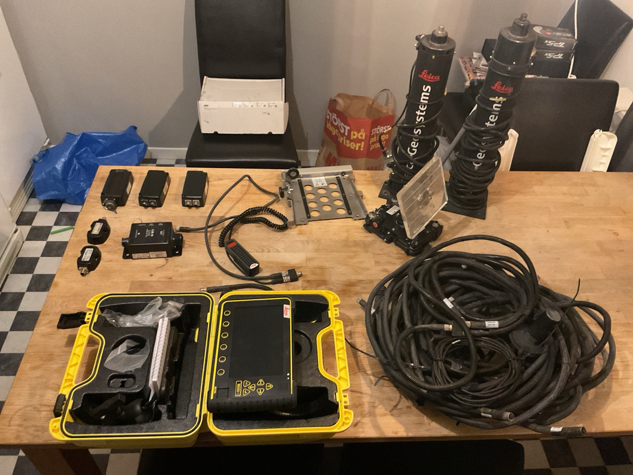 Leica 2D MCP80 - Baugeräte: das Bild 1 Leica 2D MCP80 - Baugeräte: das Bild 1