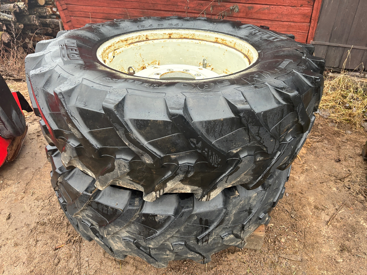 Pirelli 460/85R34 - Reifen für Landmaschine: das Bild 1 Pirelli 460/85R34 - Reifen für Landmaschine: das Bild 1