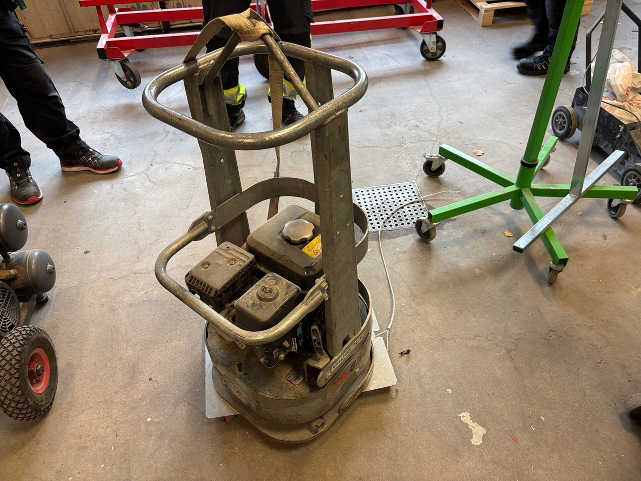 Swepac FR85 - Rüttelplatte: das Bild 1 Swepac FR85 - Rüttelplatte: das Bild 1