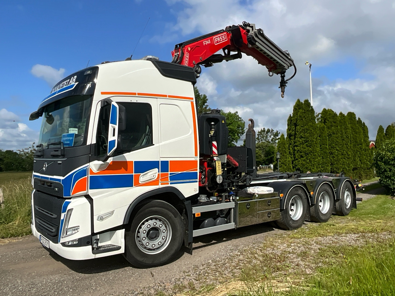 Volvo FM13 - Abrollkipper: das Bild 1 Volvo FM13 - Abrollkipper: das Bild 1