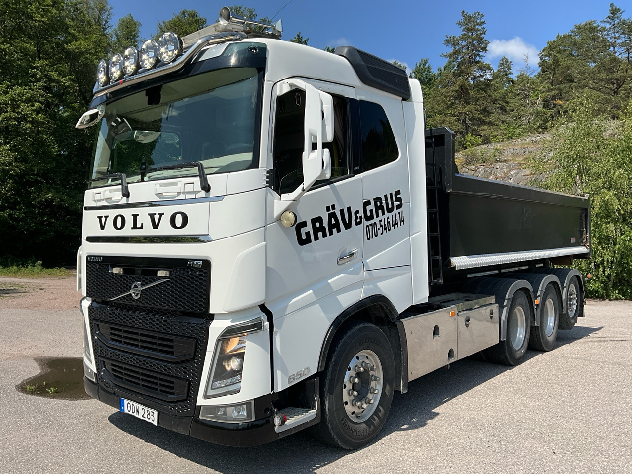 Volvo Fh16 650 8x4 Euro6 - Abrollkipper: das Bild 1 Volvo Fh16 650 8x4 Euro6 - Abrollkipper: das Bild 1