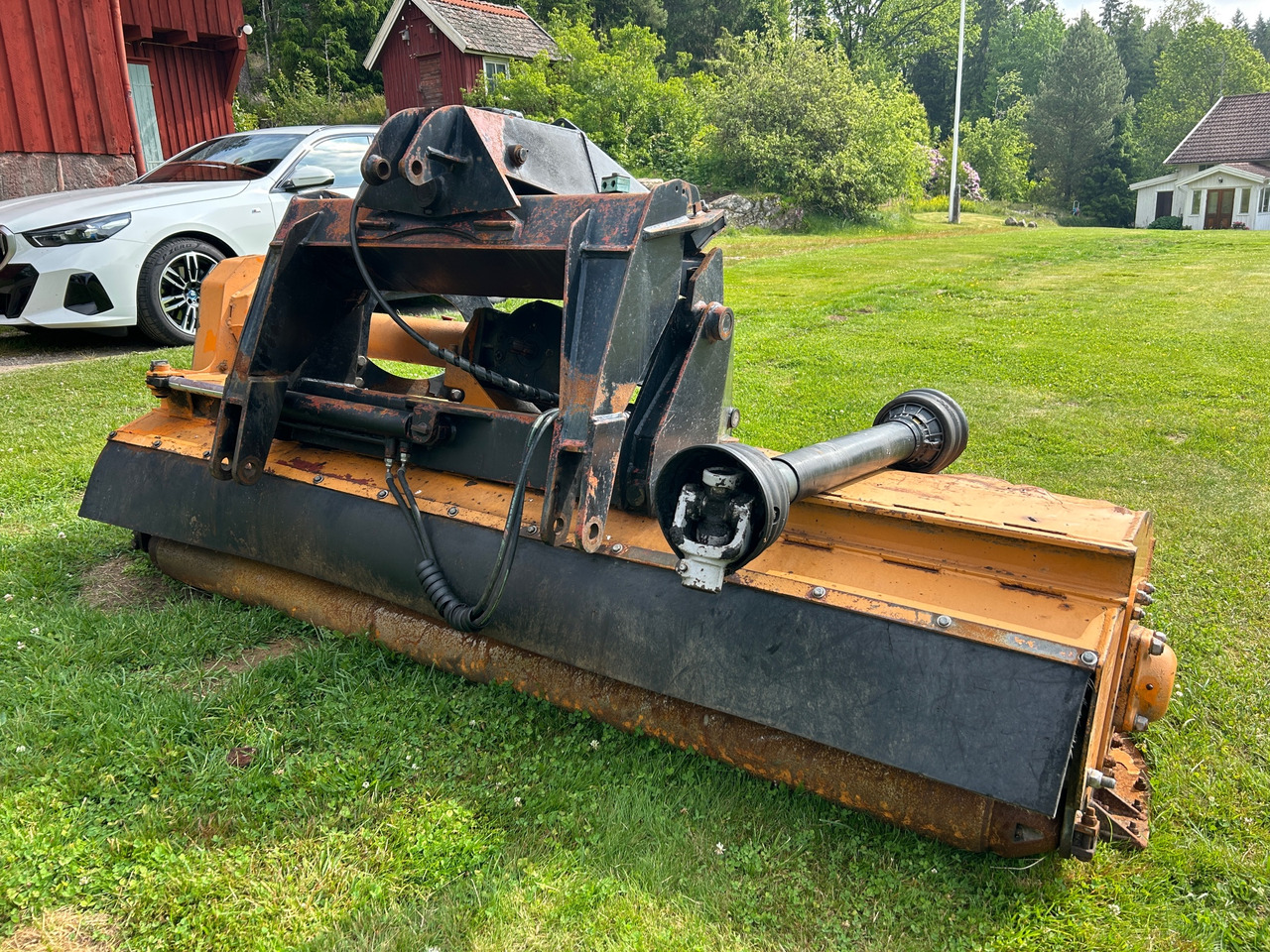 Votex Roadmaster - Schlegelmäher/ Mulcher: das Bild 1 Votex Roadmaster - Schlegelmäher/ Mulcher: das Bild 1