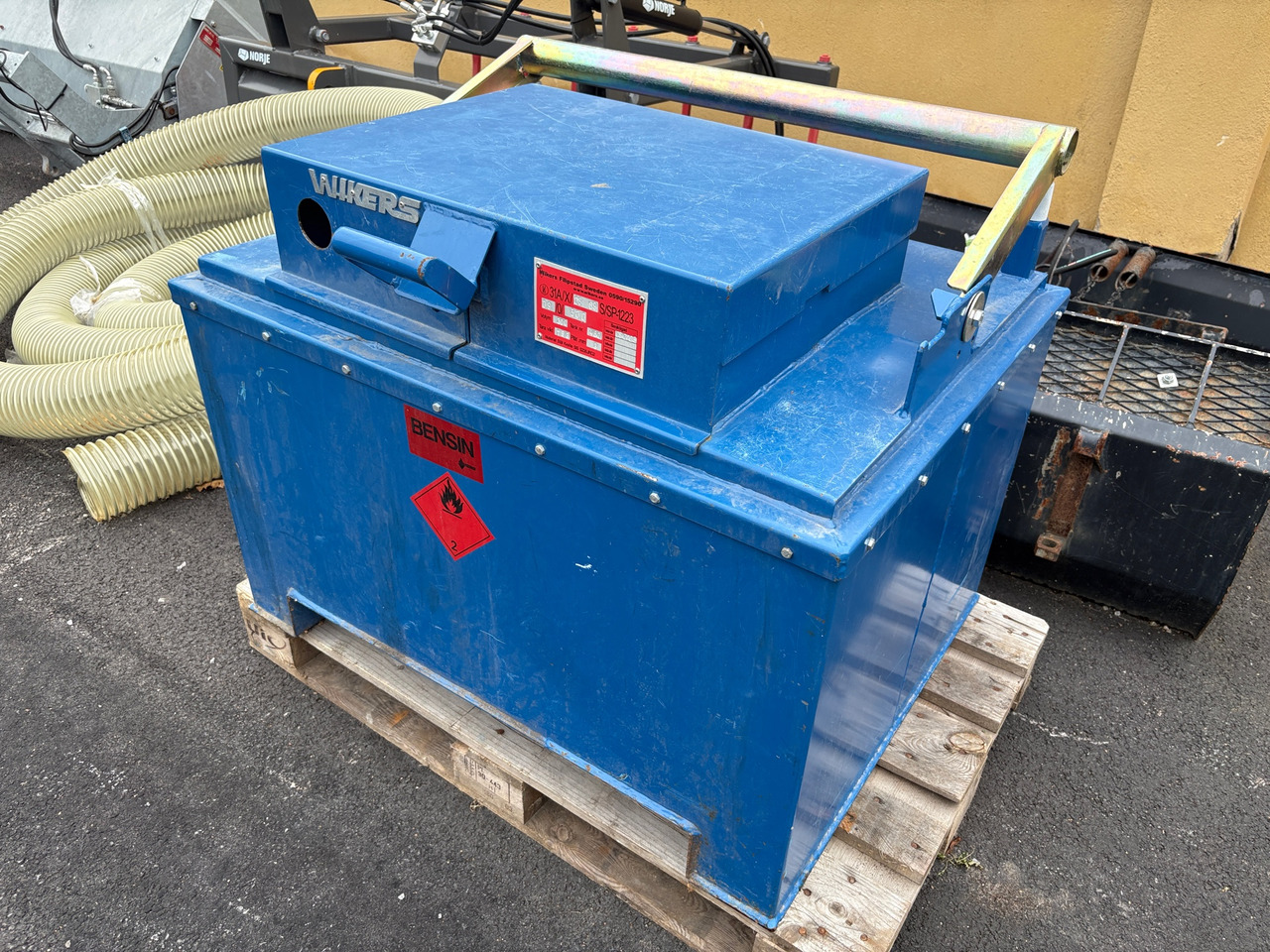 Wikers - Lagertank: das Bild 1 Wikers - Lagertank: das Bild 1