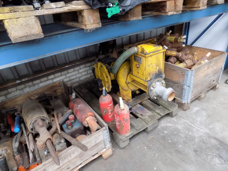 Wasserpumpe Diversen VAS FIREPUMP FORD MOTOR 90 M3 EN 8 BAR: das Bild 18