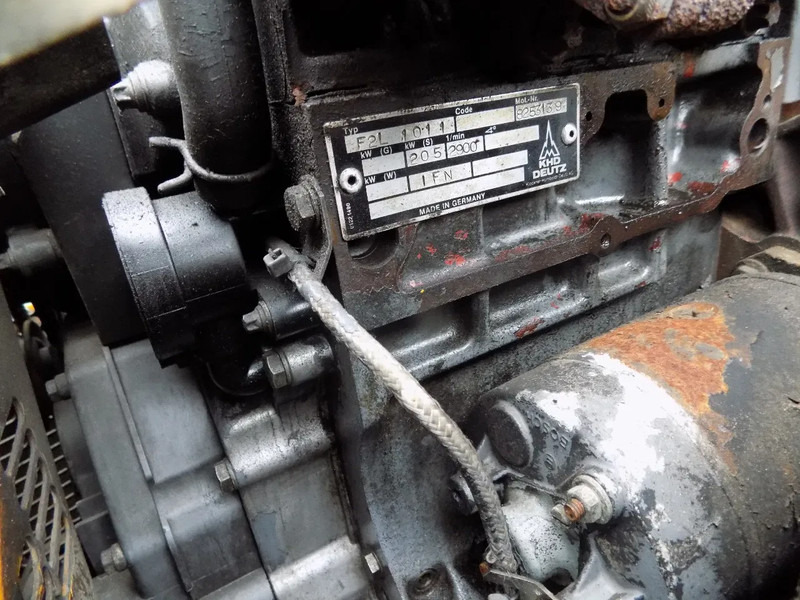 Ingersoll Rand compressor deutz typ 1011 met tandem aanhanger - Luftkompressor: das Bild 4 Ingersoll Rand compressor deutz typ 1011 met tandem aanhanger - Luftkompressor: das Bild 4