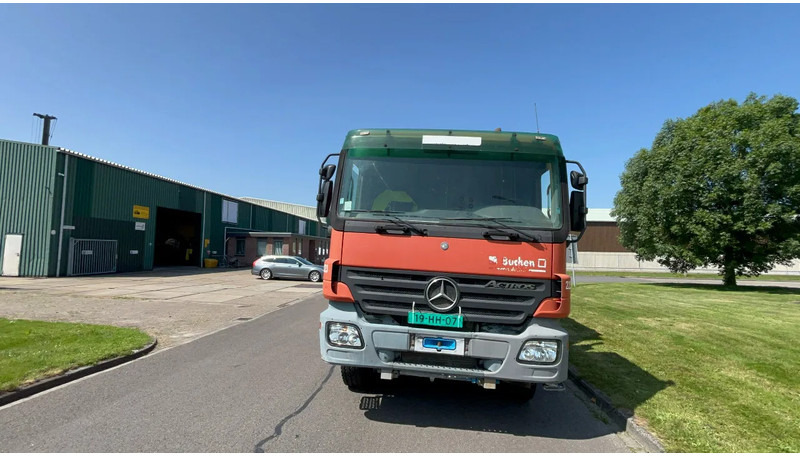 Mercedes-Benz Actros 4141 Mercedes 4141 8x4 full steel INOX tank - Saug-/ Spülfahrzeug: das Bild 3 Mercedes-Benz Actros 4141 Mercedes 4141 8x4 full steel INOX tank - Saug-/ Spülfahrzeug: das Bild 3