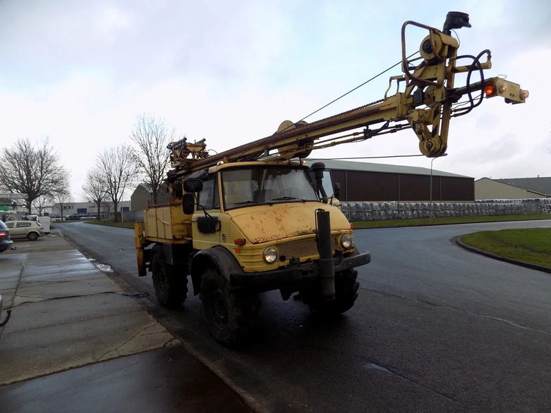 Mercedes-Benz U416 Unimog KNEBEL HY75 - Bohrgerät: das Bild 3 Mercedes-Benz U416 Unimog KNEBEL HY75 - Bohrgerät: das Bild 3