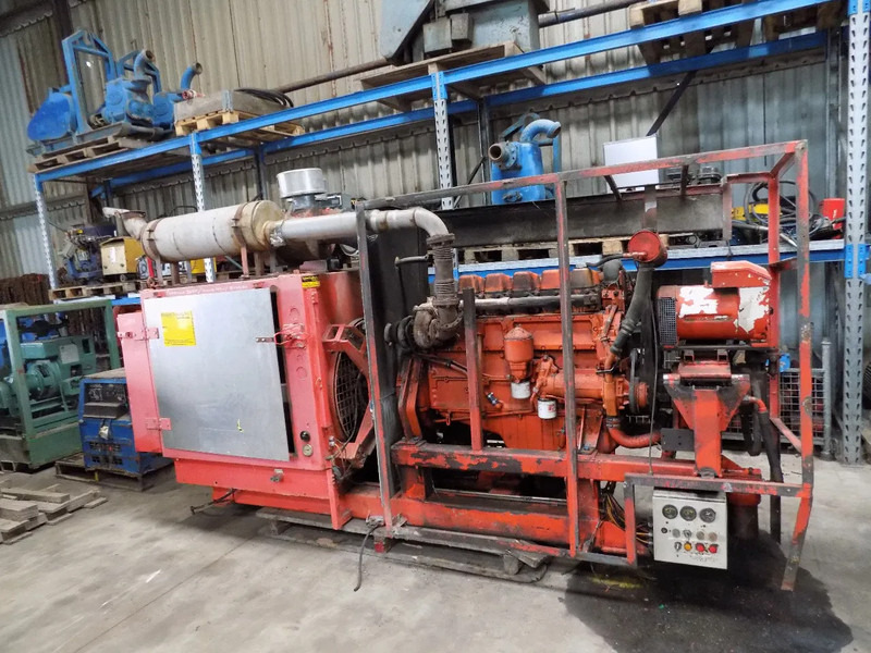 Scania compressor 20 bar scania compressor 20 bar met generator - Luftkompressor: das Bild 2 Scania compressor 20 bar scania compressor 20 bar met generator - Luftkompressor: das Bild 2