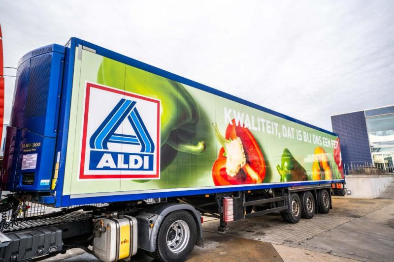 Schmitz SCB-S3B+ TK SLXe300 - 4210 H - Auflieger: das Bild 1 Schmitz SCB-S3B+ TK SLXe300 - 4210 H - Auflieger: das Bild 1