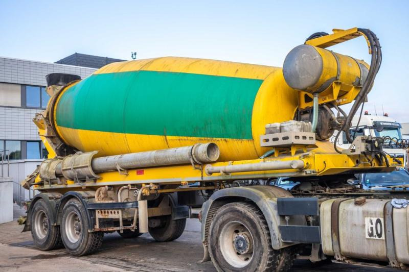 DE BUF BETON MIXER/MISCHER/MALAXEUR12M³ - Betonmischer Auflieger: das Bild 2 DE BUF BETON MIXER/MISCHER/MALAXEUR12M³ - Betonmischer Auflieger: das Bild 2