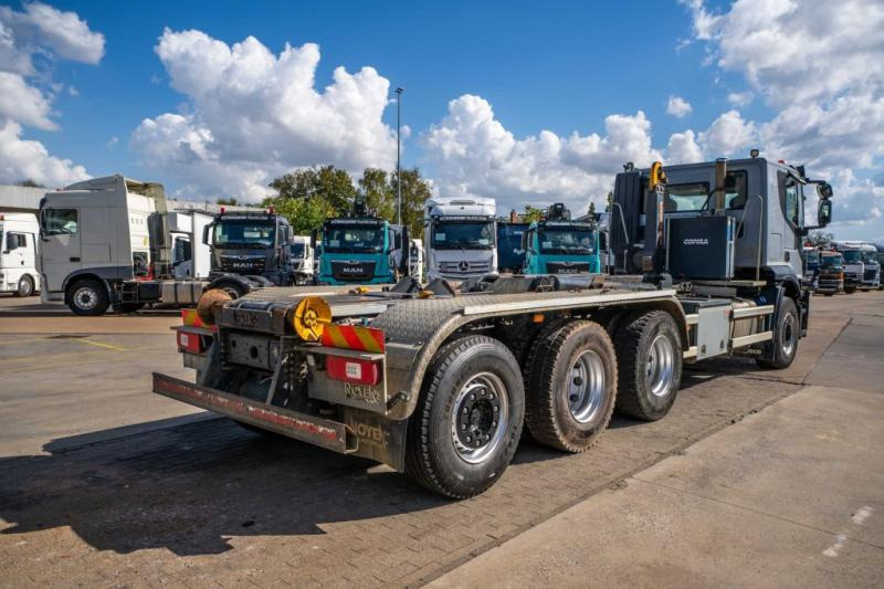 Iveco X-WAY 460 - Abrollkipper: das Bild 4 Iveco X-WAY 460 - Abrollkipper: das Bild 4