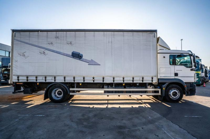 MAN TGM 18.340 BL+DHOLLANDIA - Plane LKW: das Bild 3 MAN TGM 18.340 BL+DHOLLANDIA - Plane LKW: das Bild 3