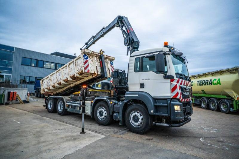 MAN TGS 32.420 BL + HIAB X-HIDUO 188/3x - Abrollkipper, Autokran: das Bild 2 MAN TGS 32.420 BL + HIAB X-HIDUO 188/3x - Abrollkipper, Autokran: das Bild 2