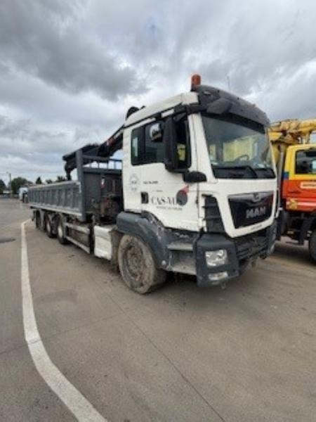 MAN TGS 35.460 BL - HIAB X-HIDUO 228 E-3 (DAMAGED) - Kipper, Autokran: das Bild 2 MAN TGS 35.460 BL - HIAB X-HIDUO 228 E-3 (DAMAGED) - Kipper, Autokran: das Bild 2