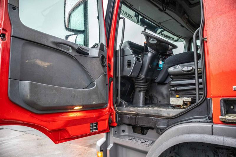 Kipper, Autokran Mercedes ACTROS 3344 AK - HMF1643 Z2: das Bild 6