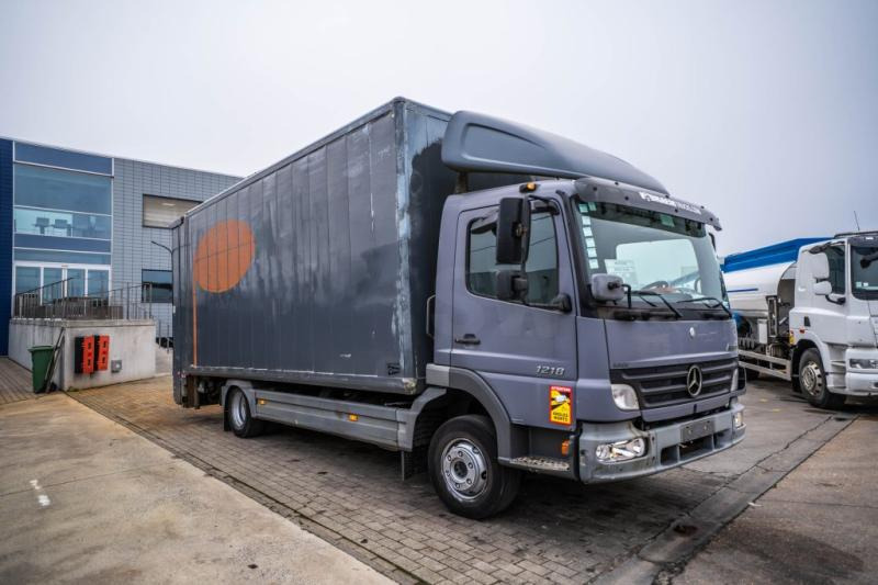 Mercedes ATEGO 1218 L+ moving lift - Koffer LKW: das Bild 2 Mercedes ATEGO 1218 L+ moving lift - Koffer LKW: das Bild 2