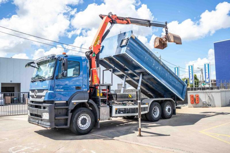Mercedes AXOR 2640 L - PK 16001 - Kipper, Autokran: das Bild 1 Mercedes AXOR 2640 L - PK 16001 - Kipper, Autokran: das Bild 1