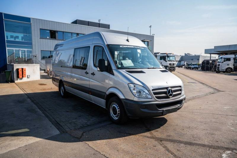 Mercedes Sprinter 319 CDI/3.5+6 p. - Kastenwagen: das Bild 2 Mercedes Sprinter 319 CDI/3.5+6 p. - Kastenwagen: das Bild 2