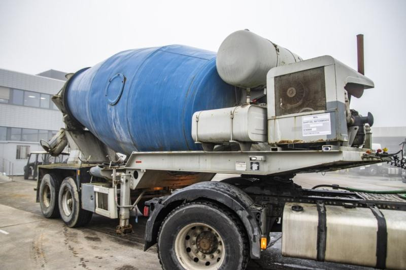 Mol BETON MIXER/MALAXEUR/MISCHER 12M3+MOTOR/MOTEUR - Betonmischer Auflieger: das Bild 4 Mol BETON MIXER/MALAXEUR/MISCHER 12M3+MOTOR/MOTEUR - Betonmischer Auflieger: das Bild 4