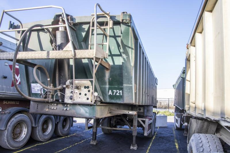 Mol K85F/20T/37ST- HYDR. DOOR - Kipper Auflieger: das Bild 1 Mol K85F/20T/37ST- HYDR. DOOR - Kipper Auflieger: das Bild 1