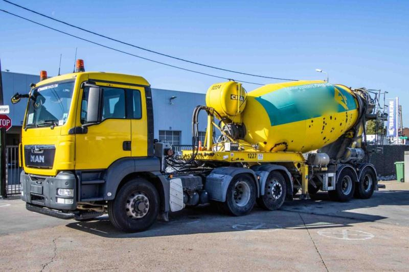 Mol MOL-BETON MIXER/MALAXEUR/MISCHER 10M3 - Betonmischer Auflieger: das Bild 1 Mol MOL-BETON MIXER/MALAXEUR/MISCHER 10M3 - Betonmischer Auflieger: das Bild 1