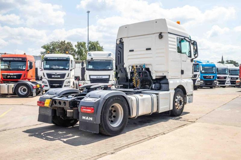 MAN TGX 18.460 XLX BLS+ INTARDER - Sattelzugmaschine: das Bild 3 MAN TGX 18.460 XLX BLS+ INTARDER - Sattelzugmaschine: das Bild 3