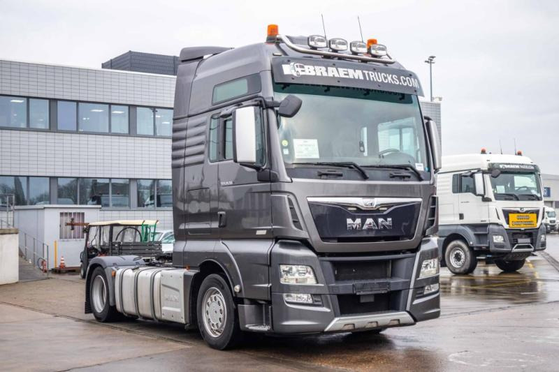 MAN TGX 18.560 XXL LLS+ INTARDER - Sattelzugmaschine: das Bild 2 MAN TGX 18.560 XXL LLS+ INTARDER - Sattelzugmaschine: das Bild 2