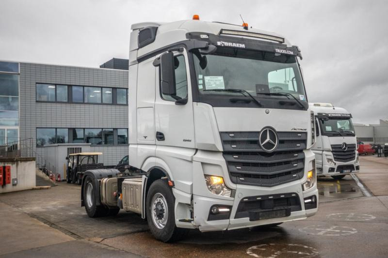 Mercedes ACTROS 1845 HAD+KIPHYDR. - Sattelzugmaschine: das Bild 2 Mercedes ACTROS 1845 HAD+KIPHYDR. - Sattelzugmaschine: das Bild 2