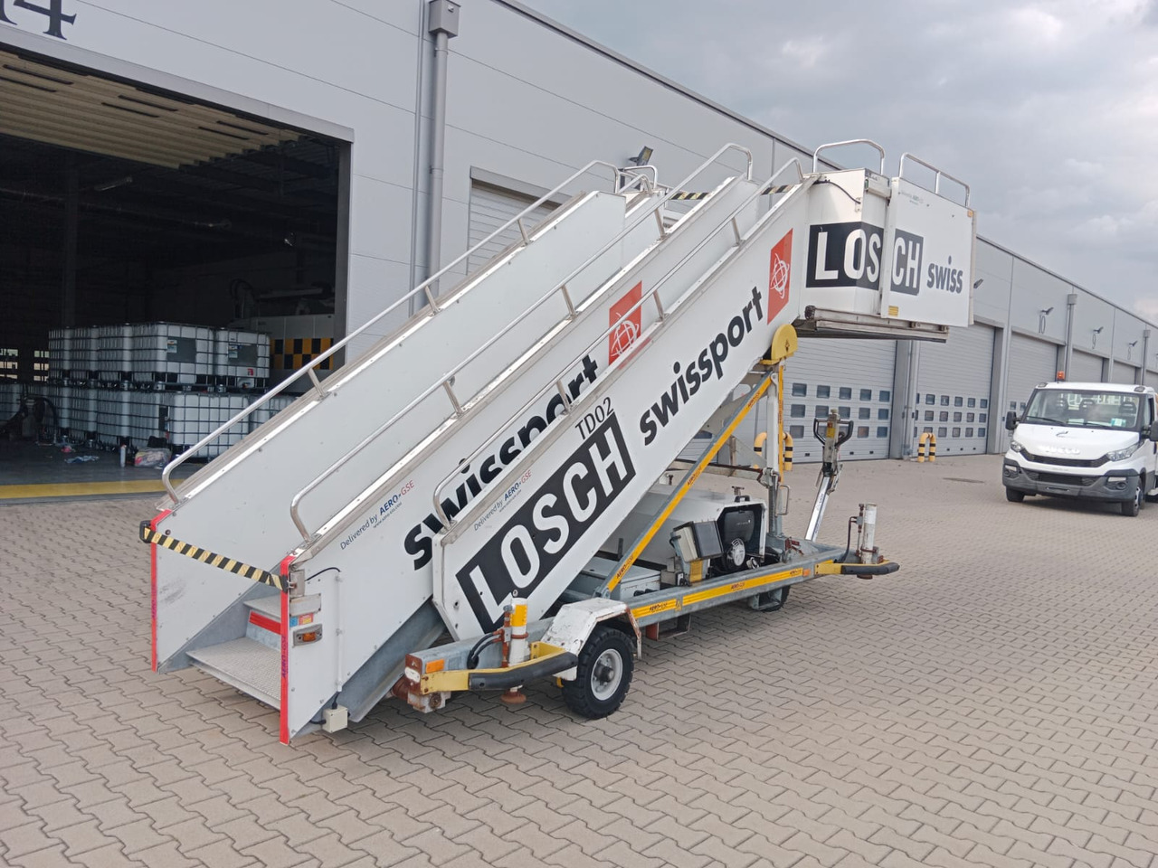 Denge TS3800 - Passagiertreppe: das Bild 1 Denge TS3800 - Passagiertreppe: das Bild 1