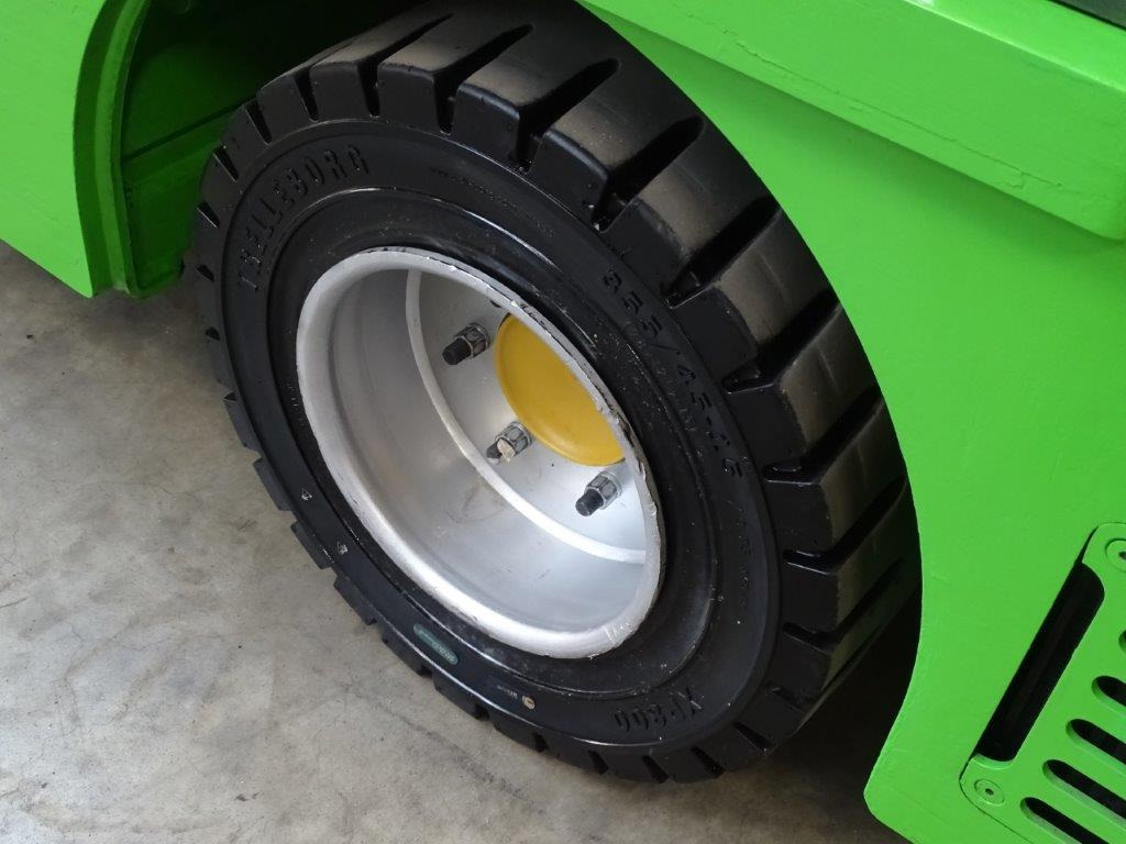 Seitenstapler Bulmor DQn50/16/81T - TRIPLEX: das Bild 10 Seitenstapler Bulmor DQn50/16/81T - TRIPLEX: das Bild 10