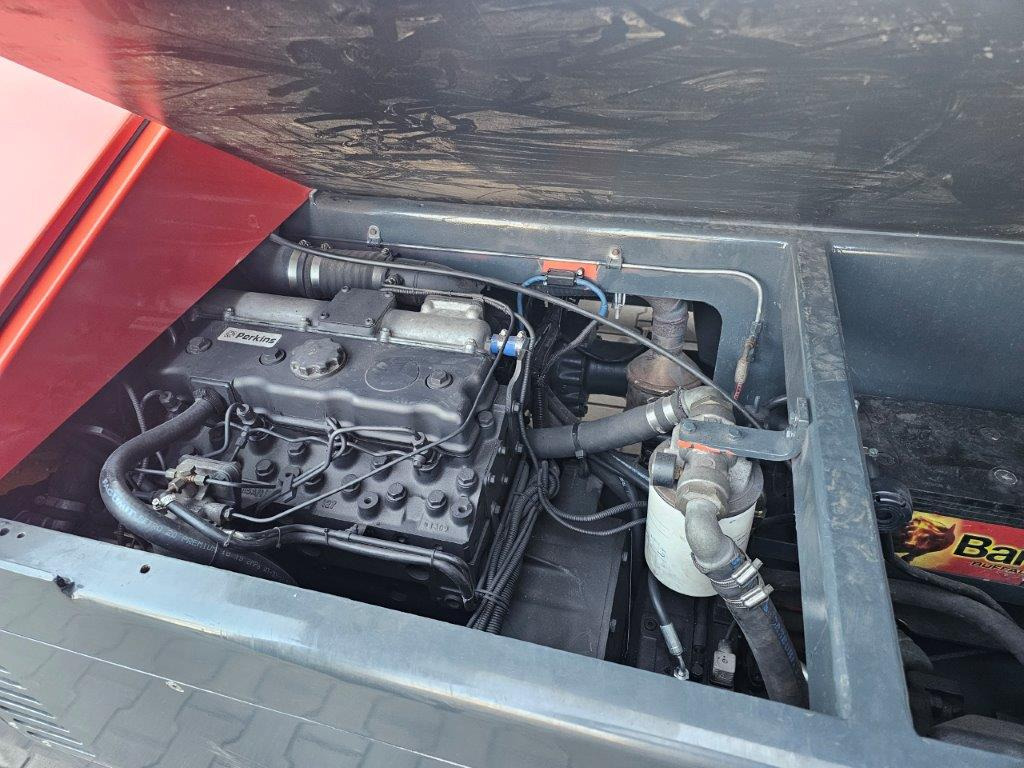 Fantuzzi SF60U - TRAVERSE - Seitenstapler: das Bild 2 Fantuzzi SF60U - TRAVERSE - Seitenstapler: das Bild 2