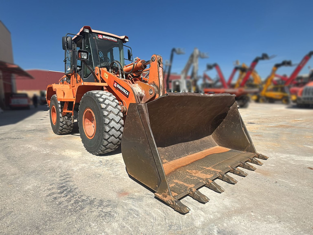 DOOSAN DL250-3 - Radlader: das Bild 2 DOOSAN DL250-3 - Radlader: das Bild 2