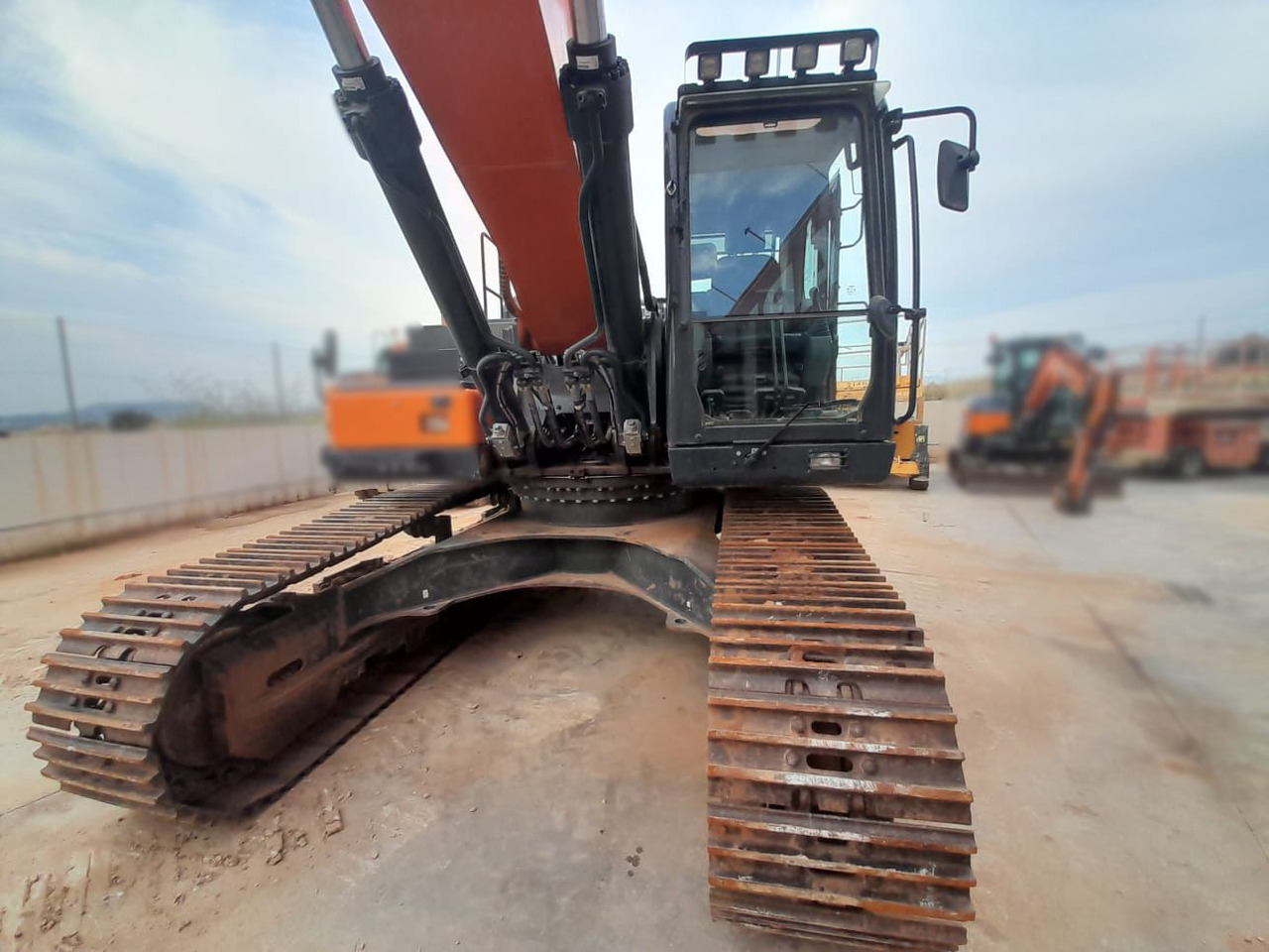 DOOSAN DX350LC-7 - Kettenbagger: das Bild 3 DOOSAN DX350LC-7 - Kettenbagger: das Bild 3