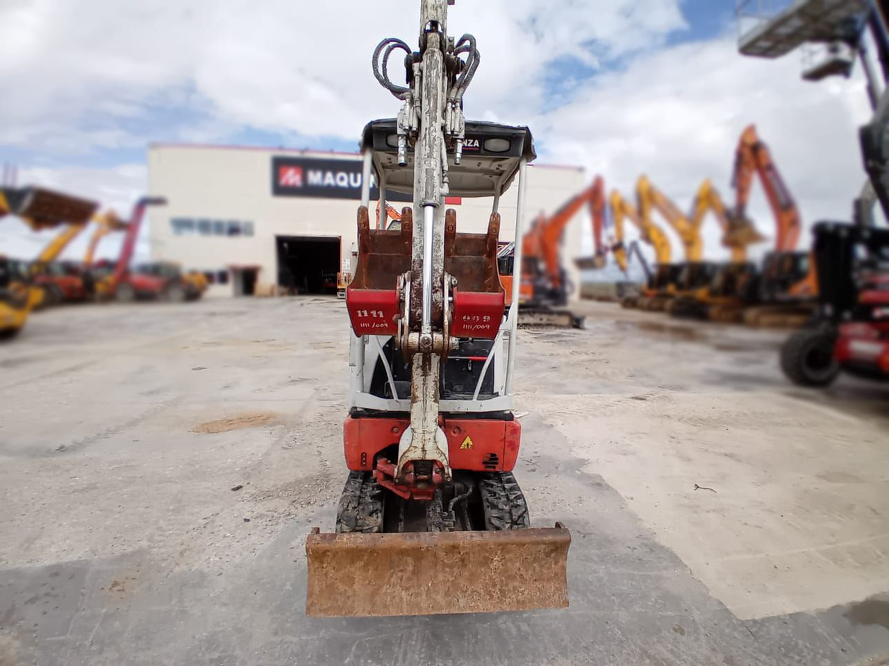 TAKEUCHI TB215R - Minibagger: das Bild 2 TAKEUCHI TB215R - Minibagger: das Bild 2