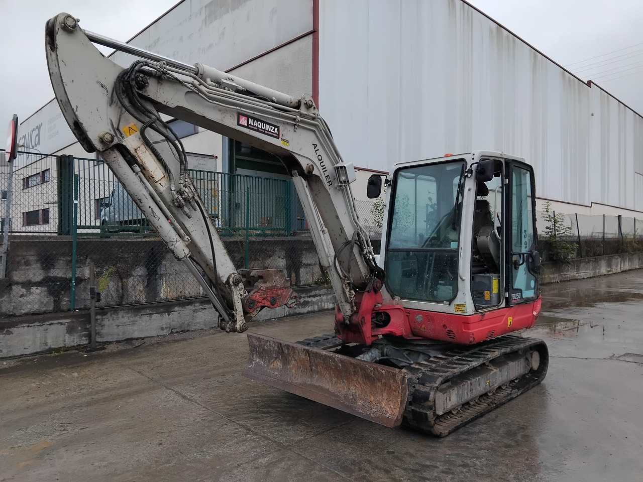TAKEUCHI TB250 - Minibagger: das Bild 2 TAKEUCHI TB250 - Minibagger: das Bild 2