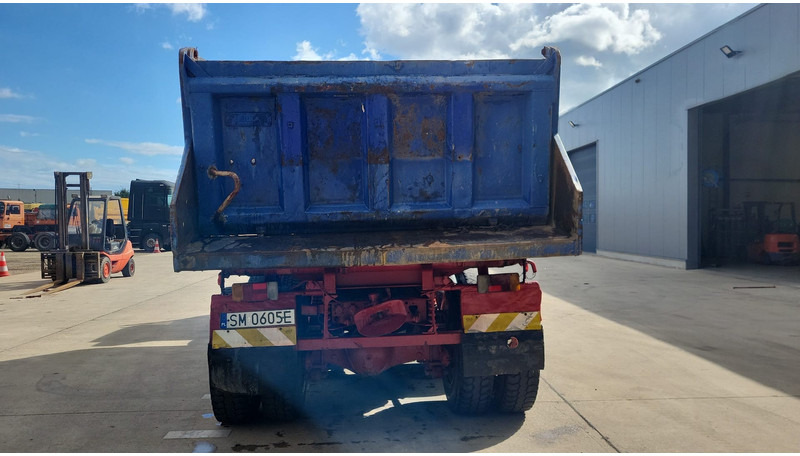 Iveco Magirus 340-34 (GRAND PONT / LAMES / POMPE MANUELLE / PARFAIT) - Kipper: das Bild 5 Iveco Magirus 340-34 (GRAND PONT / LAMES / POMPE MANUELLE / PARFAIT) - Kipper: das Bild 5
