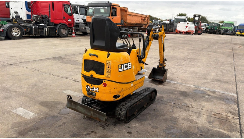 JCB 8008 (BE MACHINE / TOP CONDITION / 1898 H) - Minibagger: das Bild 5 JCB 8008 (BE MACHINE / TOP CONDITION / 1898 H) - Minibagger: das Bild 5