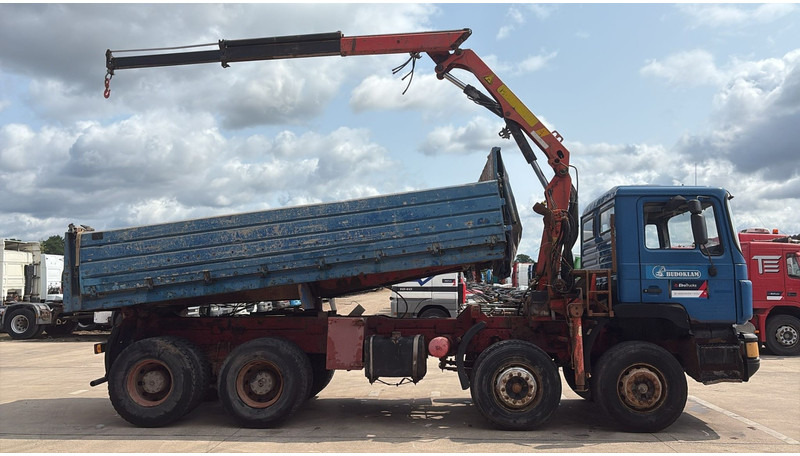 MAN 35.362 (6 CYLINDER / MANUAL PUMP / 8X4 / FALFINGER CRANE PK80 / STEEL SUSP.) - Kipper, Autokran: das Bild 5 MAN 35.362 (6 CYLINDER / MANUAL PUMP / 8X4 / FALFINGER CRANE PK80 / STEEL SUSP.) - Kipper, Autokran: das Bild 5