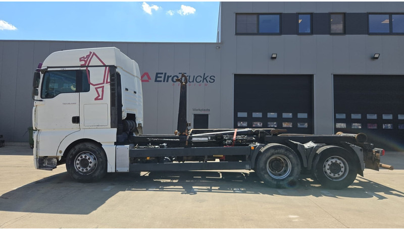 MAN TGA 26.440 (MANUAL GEARBOX / FRONT STEEL / 6X2 / BOITE MANUELLE / DEVANT LAMES) – Leasing MAN TGA 26.440 (MANUAL GEARBOX / FRONT STEEL / 6X2 / BOITE MANUELLE / DEVANT LAMES): das Bild 9