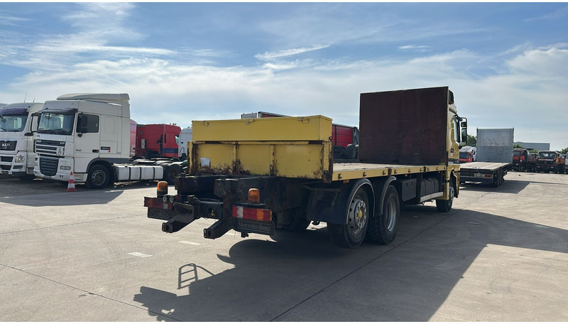 Mercedes-Benz ACTROS 2543 (EPS / 3 PEDALES / LAMES DEVANT / STEEL FRONT / PARFAIT ETAT !! / V6) - Pritsche LKW: das Bild 5 Mercedes-Benz ACTROS 2543 (EPS / 3 PEDALES / LAMES DEVANT / STEEL FRONT / PARFAIT ETAT !! / V6) - Pritsche LKW: das Bild 5