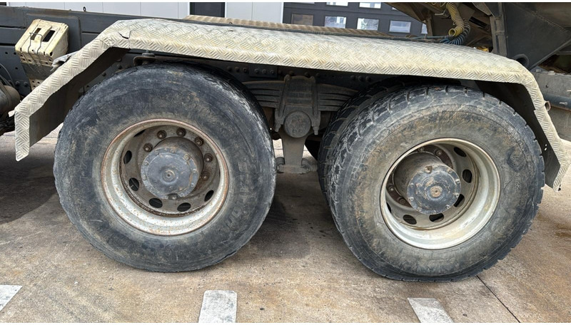 Mercedes-Benz ACTROS 2640 (EPS / LAMES / GRAND PONT / 6X4 / 3 PEDALES) – Leasing Mercedes-Benz ACTROS 2640 (EPS / LAMES / GRAND PONT / 6X4 / 3 PEDALES): das Bild 8