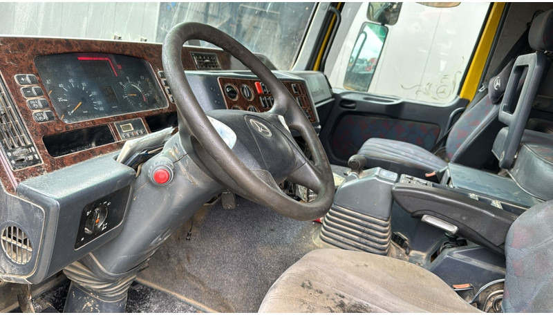 Mercedes-Benz ACTROS 2640 (EPS / LAMES / GRAND PONT / 6X4 / 3 PEDALES) – Leasing Mercedes-Benz ACTROS 2640 (EPS / LAMES / GRAND PONT / 6X4 / 3 PEDALES): das Bild 17