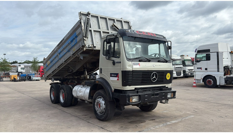 Mercedes-Benz SK 2527 (V6 / GRAND PONT / LAMES / BOITE MANUELLE / MANUAL GEARBOX) - Kipper: das Bild 3 Mercedes-Benz SK 2527 (V6 / GRAND PONT / LAMES / BOITE MANUELLE / MANUAL GEARBOX) - Kipper: das Bild 3
