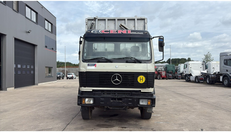 Mercedes-Benz SK 2527 (V6 / GRAND PONT / LAMES / BOITE MANUELLE / MANUAL GEARBOX) - Kipper: das Bild 2 Mercedes-Benz SK 2527 (V6 / GRAND PONT / LAMES / BOITE MANUELLE / MANUAL GEARBOX) - Kipper: das Bild 2