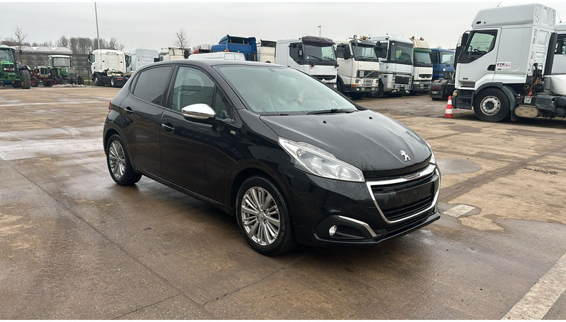 Peugeot 208 (BELGIAN CAR / AIRCO / 5 DOORS / PETROL) - Schrägheck: das Bild 2 Peugeot 208 (BELGIAN CAR / AIRCO / 5 DOORS / PETROL) - Schrägheck: das Bild 2