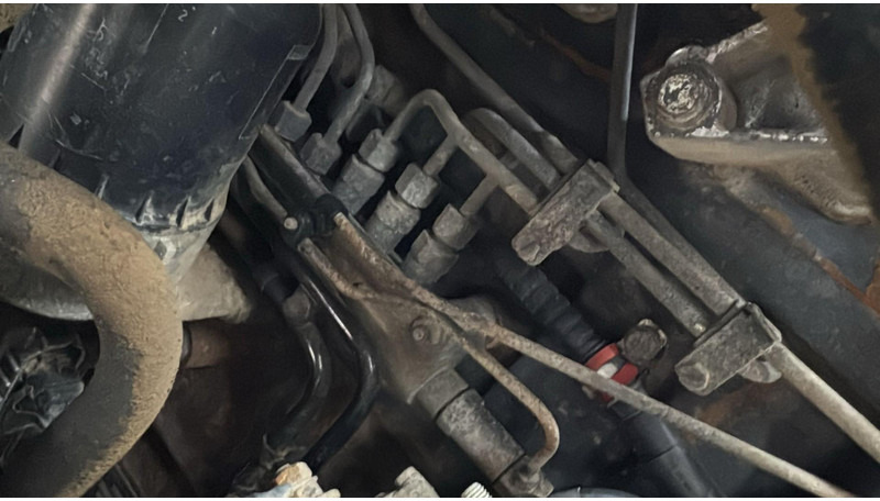 Renault Kerax 370 (LAMES / STEEL SUSP. / BIG AXLE / GRAND PONT / BOITE MANUELLE / MANUAL GEARBOX) – Leasing Renault Kerax 370 (LAMES / STEEL SUSP. / BIG AXLE / GRAND PONT / BOITE MANUELLE / MANUAL GEARBOX): das Bild 18 Renault Kerax 370 (LAMES / STEEL SUSP. / BIG AXLE / GRAND PONT / BOITE MANUELLE / MANUAL GEARBOX) – Leasing Renault Kerax 370 (LAMES / STEEL SUSP. / BIG AXLE / GRAND PONT / BOITE MANUELLE / MANUAL GEARBOX): das Bild 18