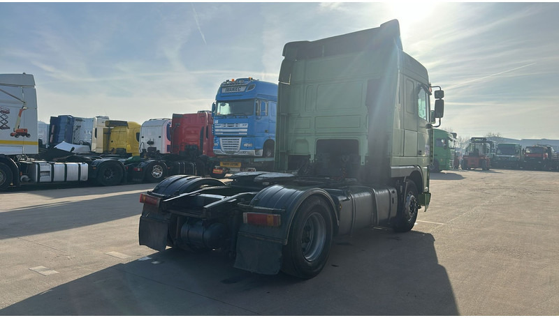 DAF XF 95.430 (EURO 2 / MANUAL PUMP / POMPE MANUELLE / BOITE MANUELLE) - Sattelzugmaschine: das Bild 5 DAF XF 95.430 (EURO 2 / MANUAL PUMP / POMPE MANUELLE / BOITE MANUELLE) - Sattelzugmaschine: das Bild 5