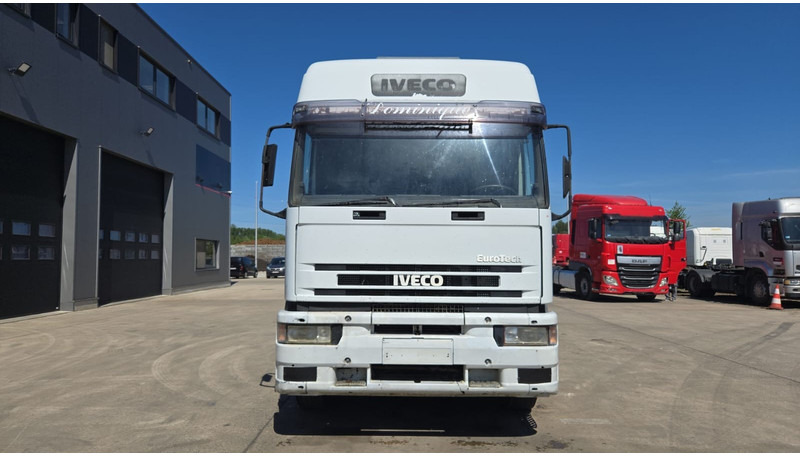 Iveco Eurotech 440 E 42 (MANUAL PUMP / ZF GEARBOX / GOOD CONDITION / POMPE MANUELLE) - Sattelzugmaschine: das Bild 3 Iveco Eurotech 440 E 42 (MANUAL PUMP / ZF GEARBOX / GOOD CONDITION / POMPE MANUELLE) - Sattelzugmaschine: das Bild 3