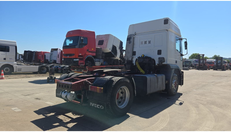 Iveco Eurotech 440 E 42 (MANUAL PUMP / ZF GEARBOX / GOOD CONDITION / POMPE MANUELLE) - Sattelzugmaschine: das Bild 4 Iveco Eurotech 440 E 42 (MANUAL PUMP / ZF GEARBOX / GOOD CONDITION / POMPE MANUELLE) - Sattelzugmaschine: das Bild 4